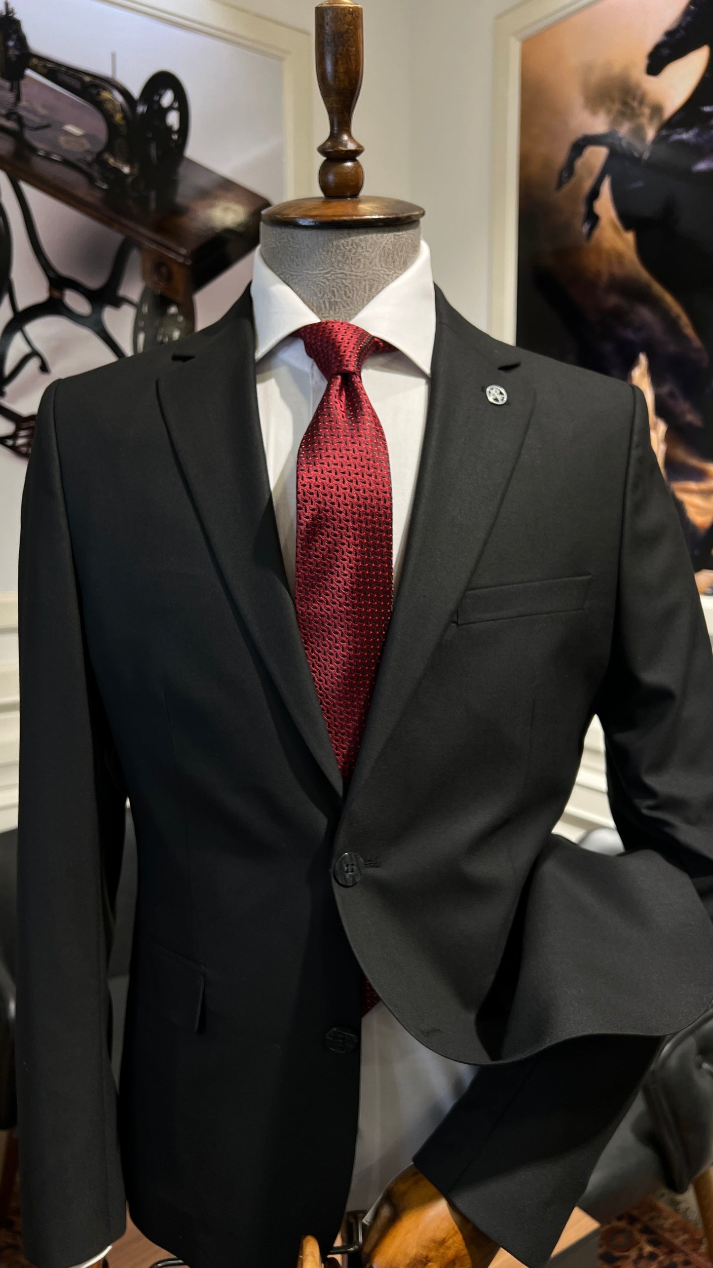 Guild Nitra Black Suit