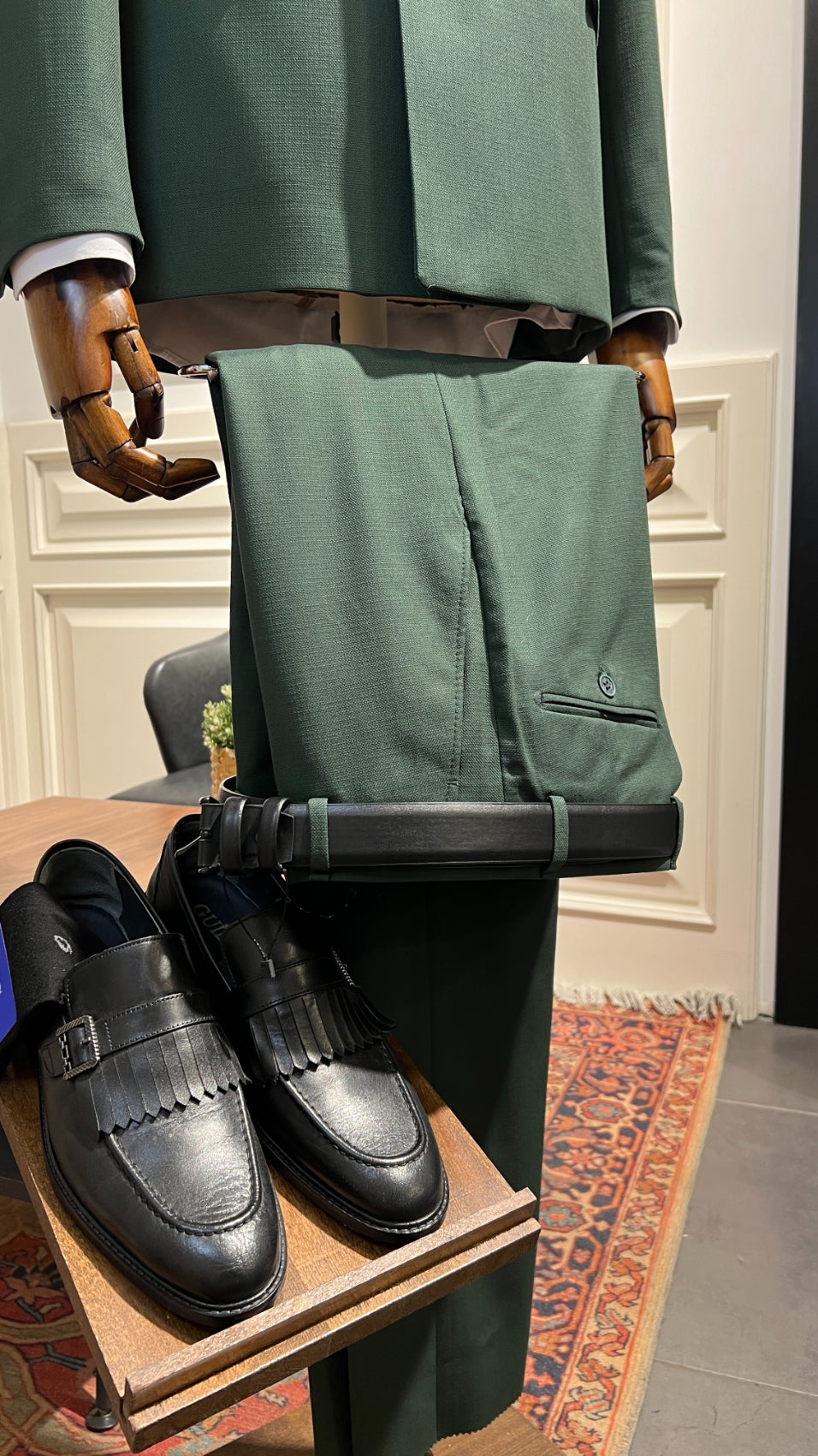 Guild Rubik Grüner Zweireiher-Anzug (Sakko und Hose)
